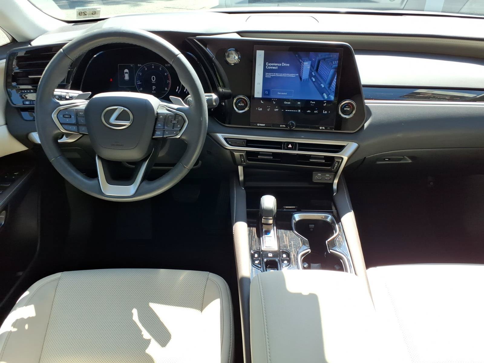 Certified 2024 Lexus RX 350 AWD w/ Technology Package image 5