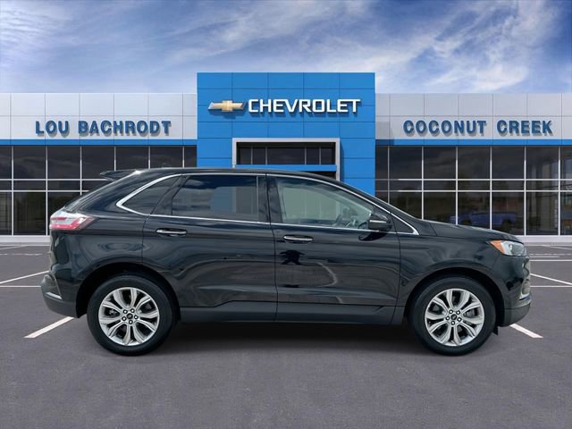 Used 2024 Ford Edge Titanium image 9