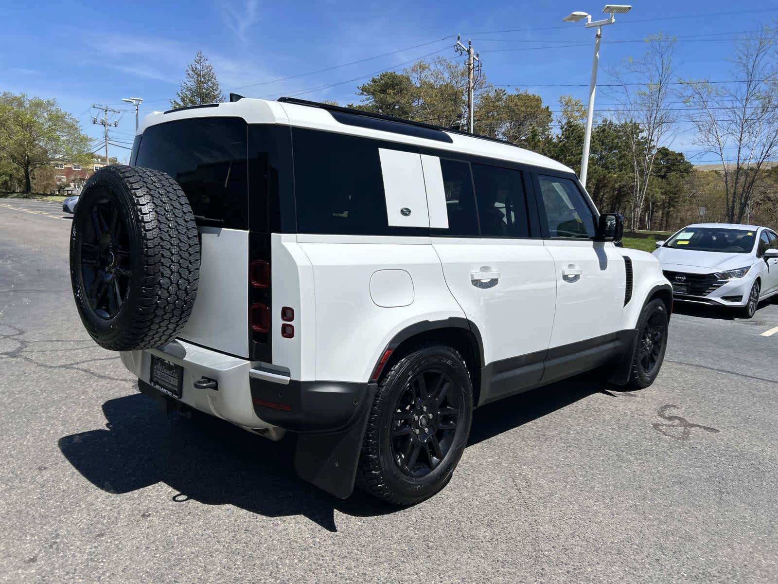 Used 2024 Land Rover Defender 110 S AWD/4WD image 3