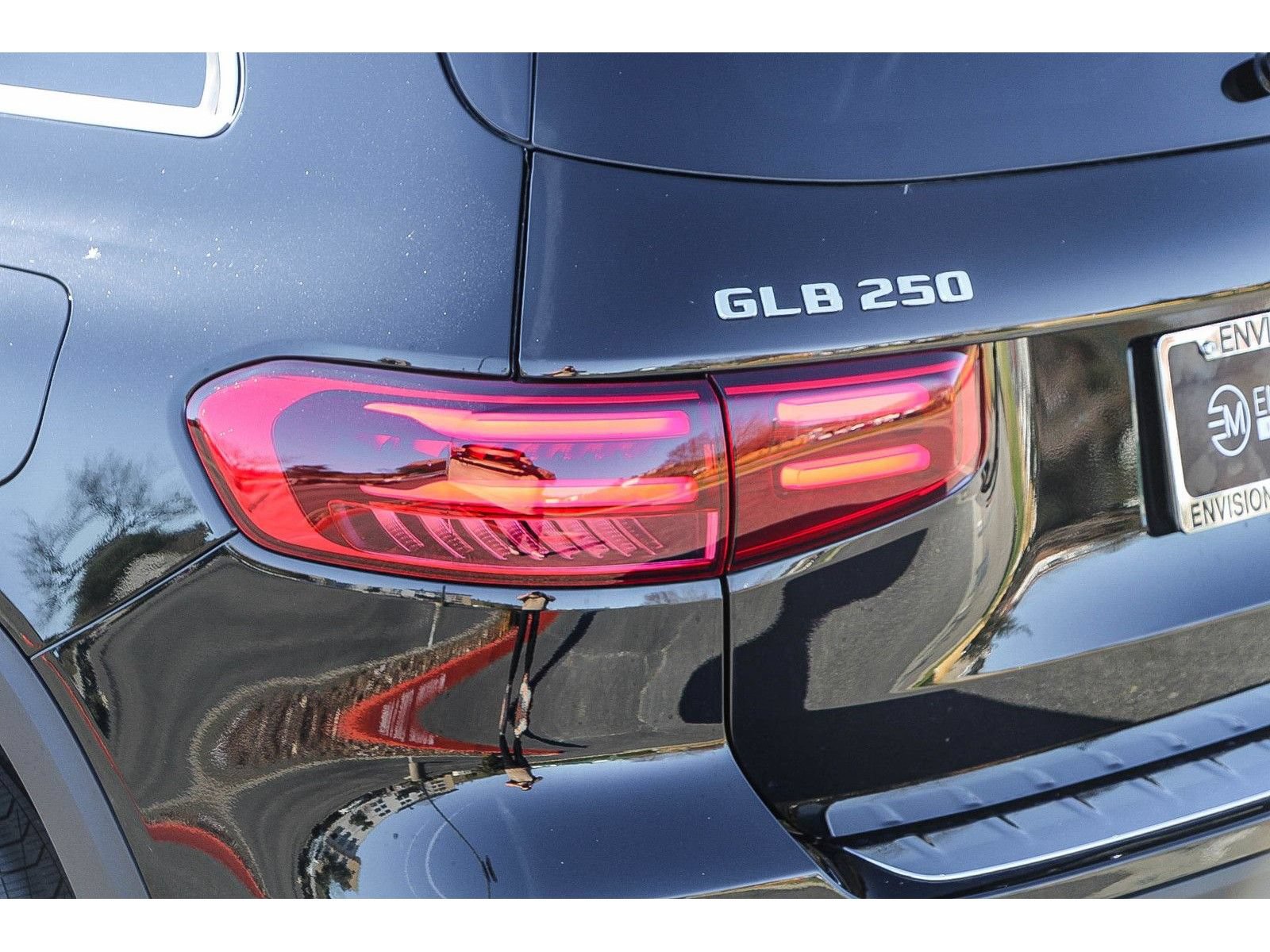 Used 2026 Mercedes-Benz GLB 250 4MATIC image 11