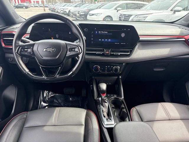 Used 2024 Chevrolet TrailBlazer RS FWD image 16