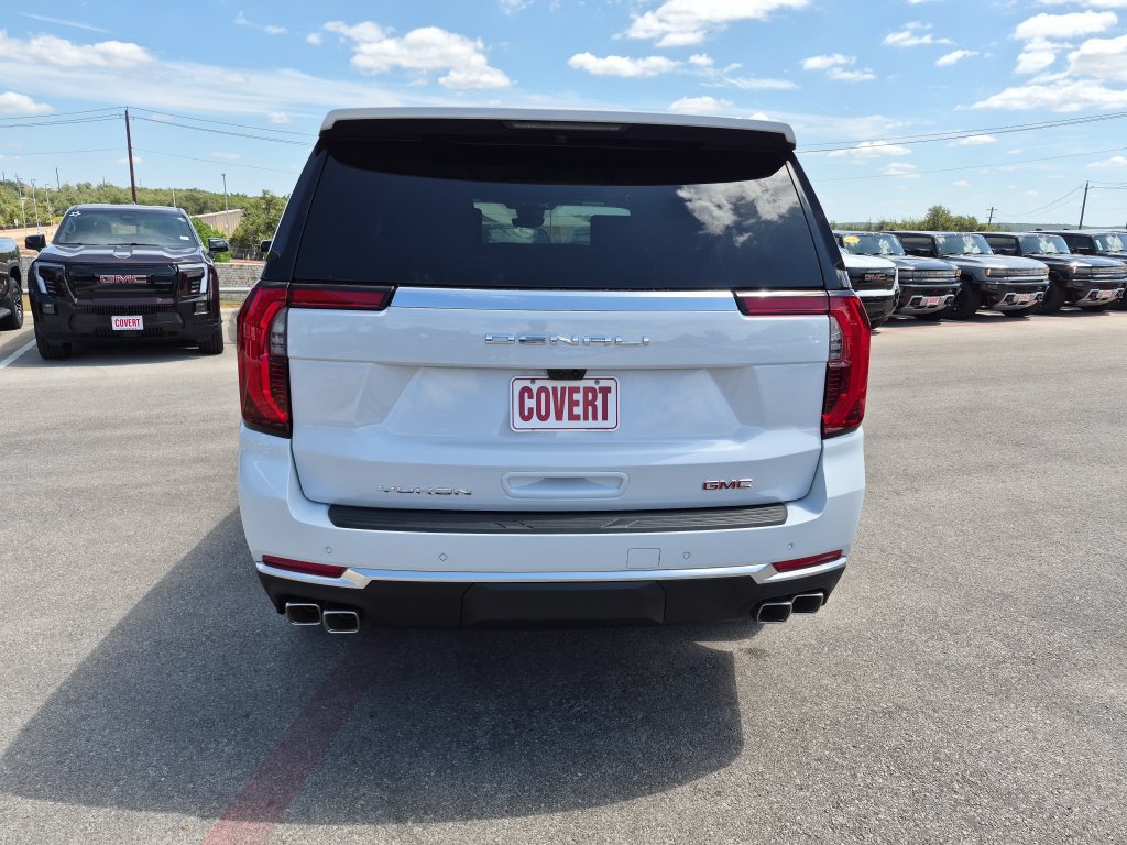 New 2026 GMC Yukon Denali w/ Denali Reserve Package AWD/4WD image 8