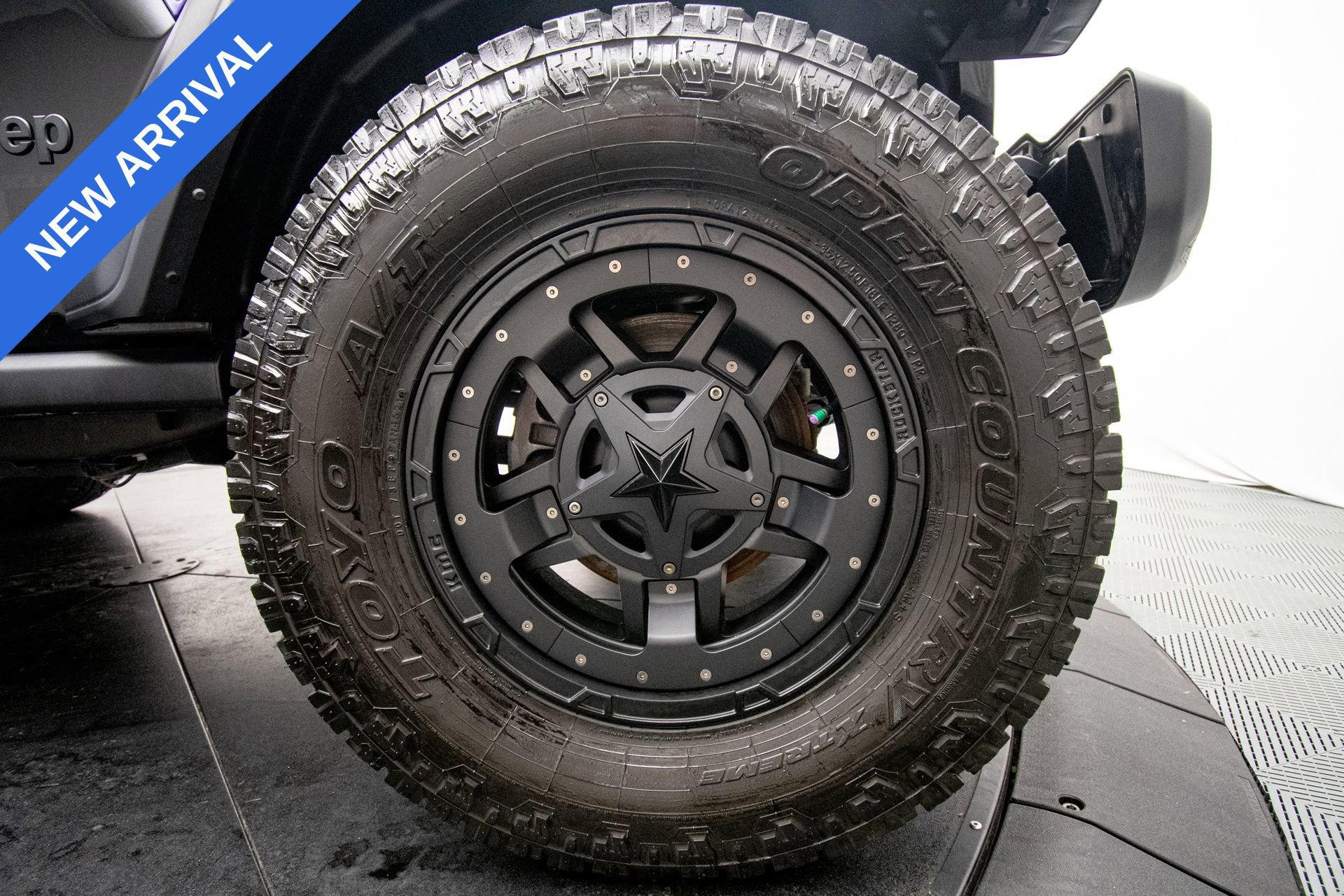 Used 2021 Jeep Wrangler Sport AWD/4WD image 11