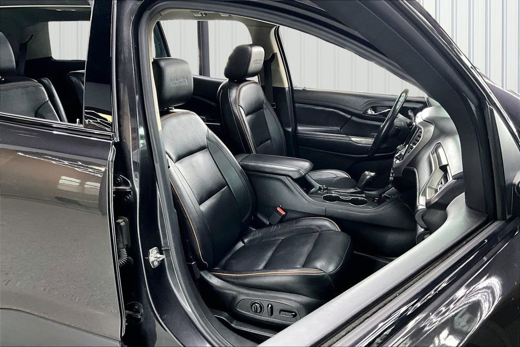 Used 2019 GMC Acadia SLT image 32