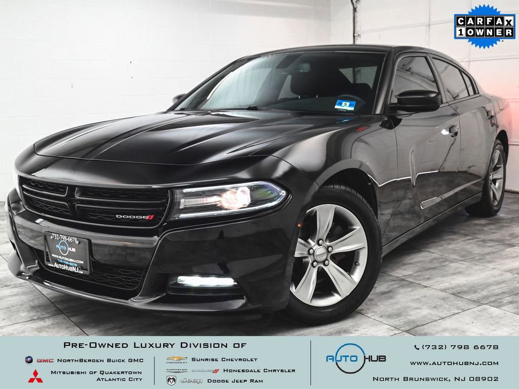 Used 2018 Dodge Charger SXT Plus RWD image 1