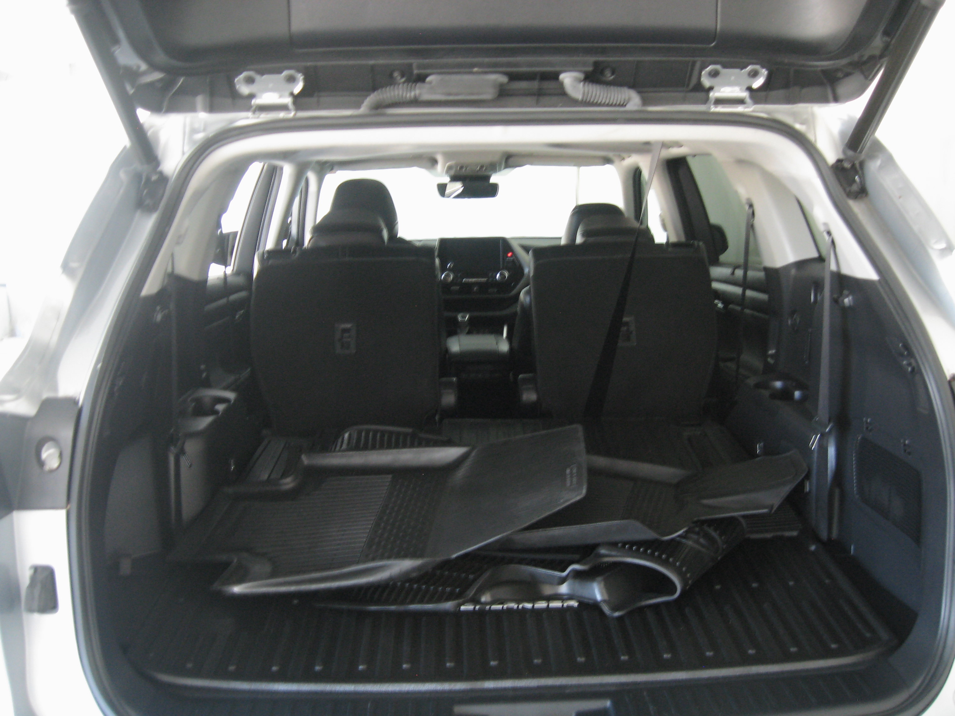 Used 2023 Toyota Highlander XLE image 21