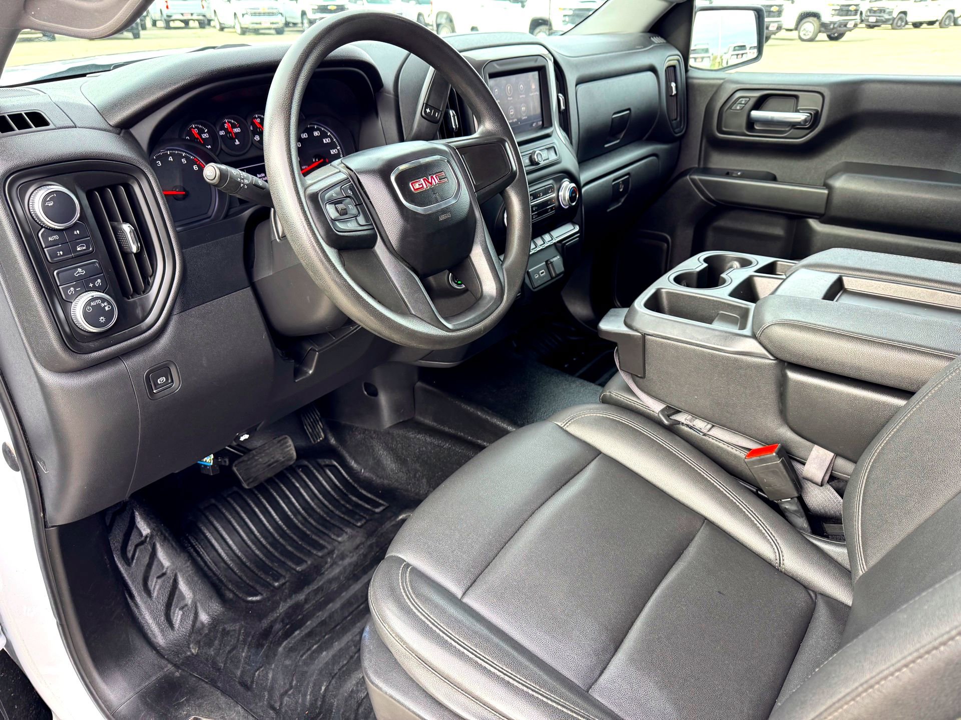 Used 2023 GMC Sierra 1500 Pro w/ Pro Value Package image 10