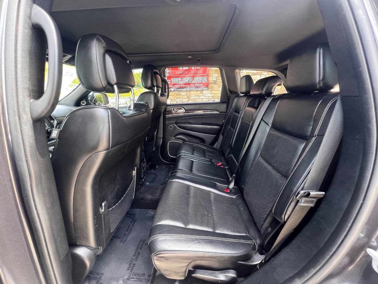 Used 2017 Jeep Grand Cherokee Overland w/ Jeep Active Safety Group AWD/4WD image 15