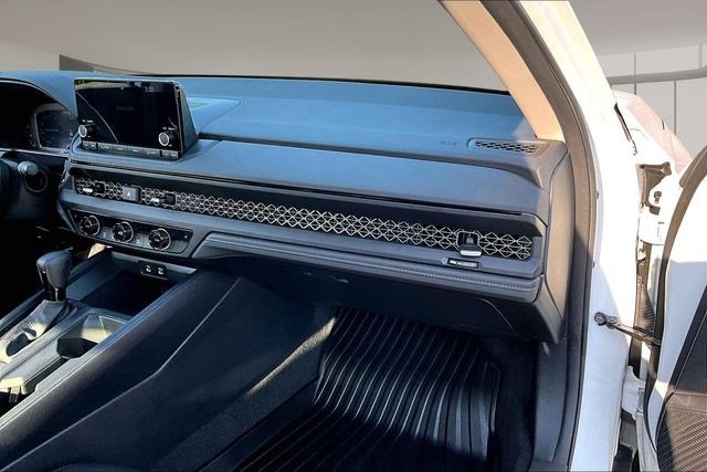 Certified 2023 Honda Accord EX image 23