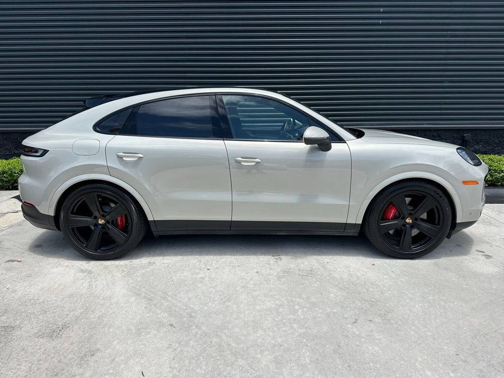 Certified 2026 Porsche Cayenne S AWD/4WD image 11