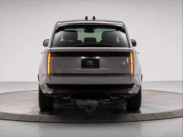 New 2026 Land Rover Range Rover SV AWD/4WD image 4