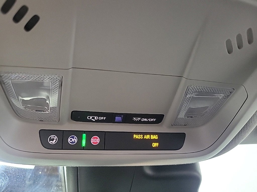 Used 2017 Chevrolet Malibu LT w/ Driver Confidence Package image 25