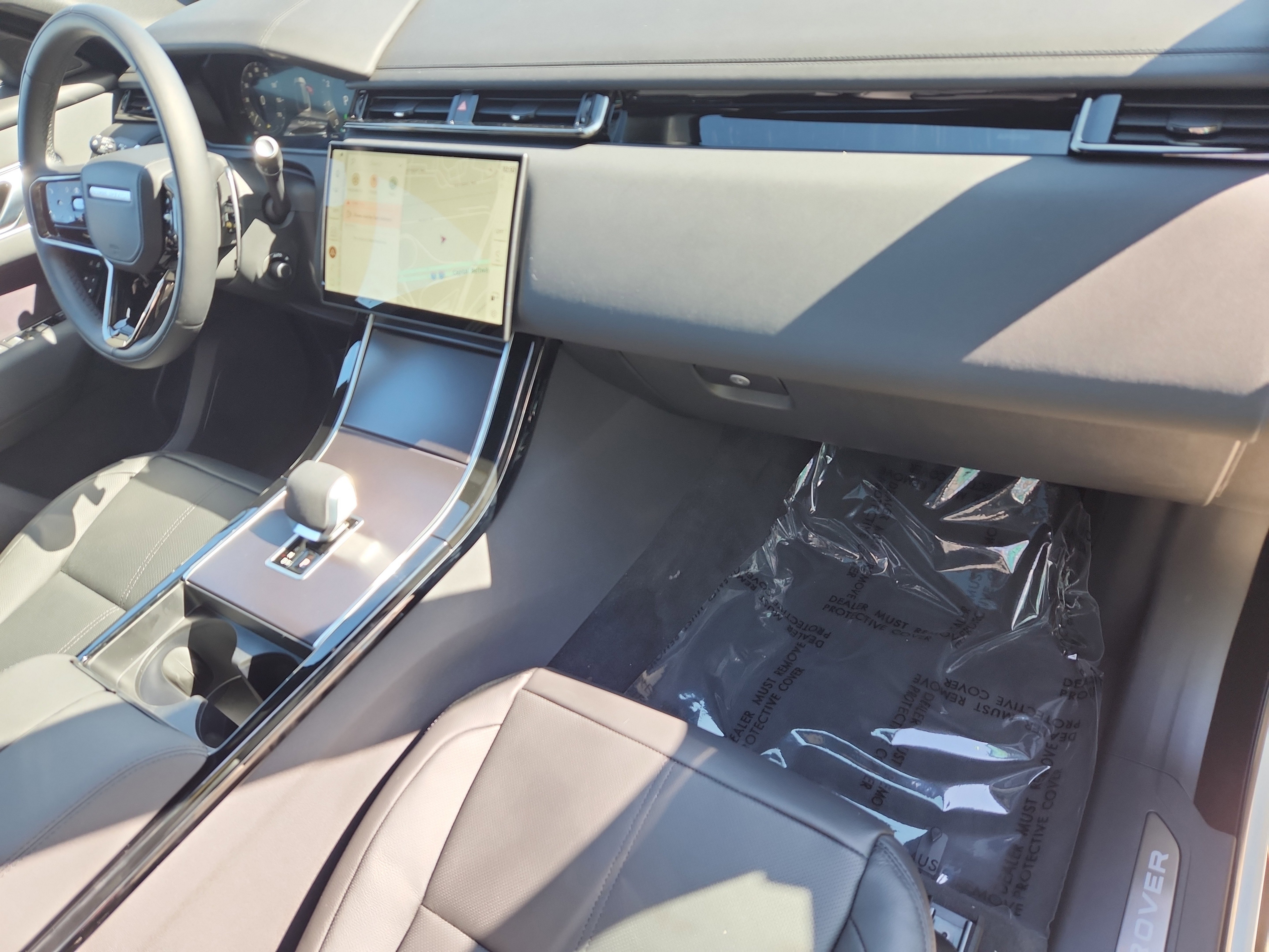 New 2026 Land Rover Range Rover Velar Dynamic SE image 27