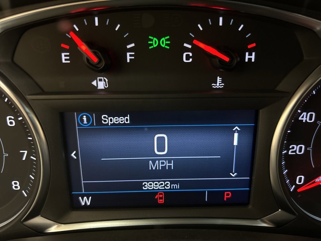 Used 2024 GMC Terrain SLE image 18