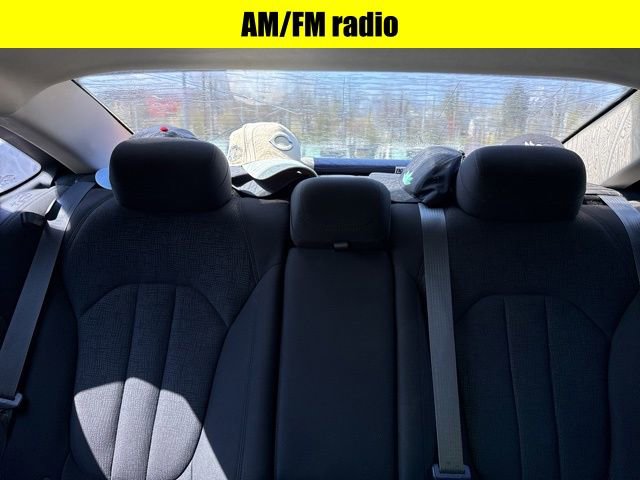 Used 2015 Chrysler 200 Limited image 8