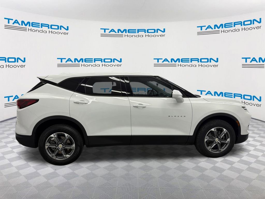 Used 2023 Chevrolet Blazer LT image 6