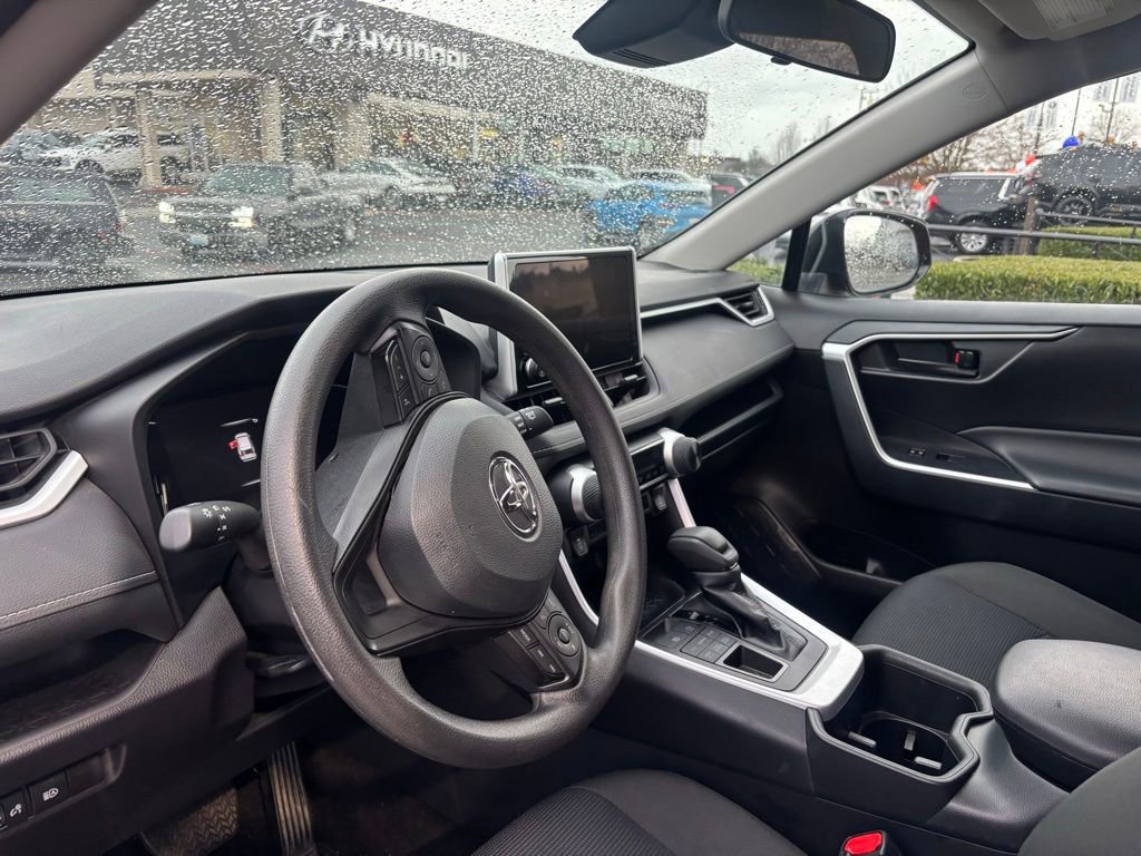 Used 2025 Toyota RAV4 LE image 4