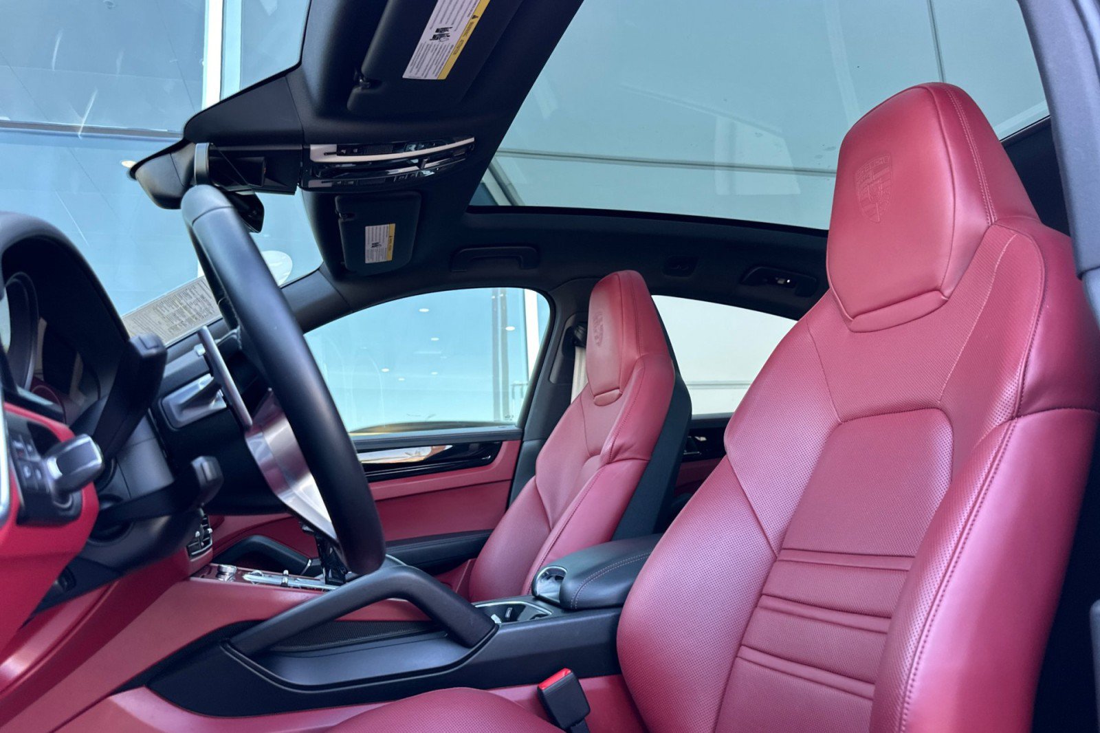 Certified 2023 Porsche Cayenne Platinum Edition AWD/4WD image 5