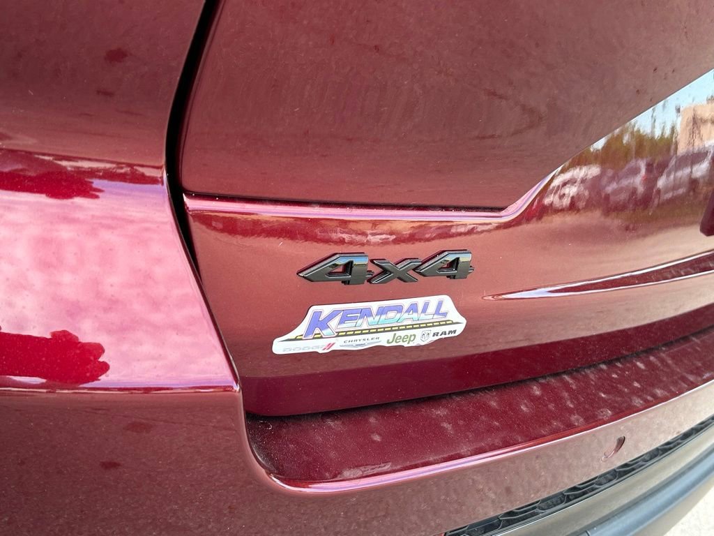 New 2025 Jeep Grand Cherokee Altitude image 25