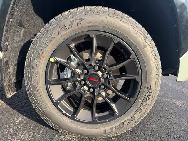 New 2026 Toyota Tundra Platinum w/ TRD Off-Road Package AWD/4WD image 9