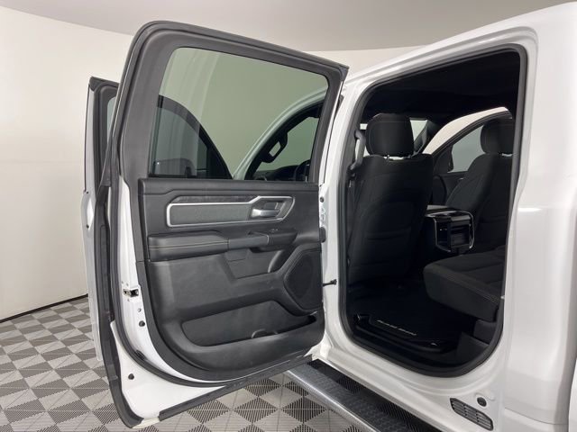 Used 2022 RAM 1500 Big Horn AWD/4WD image 44