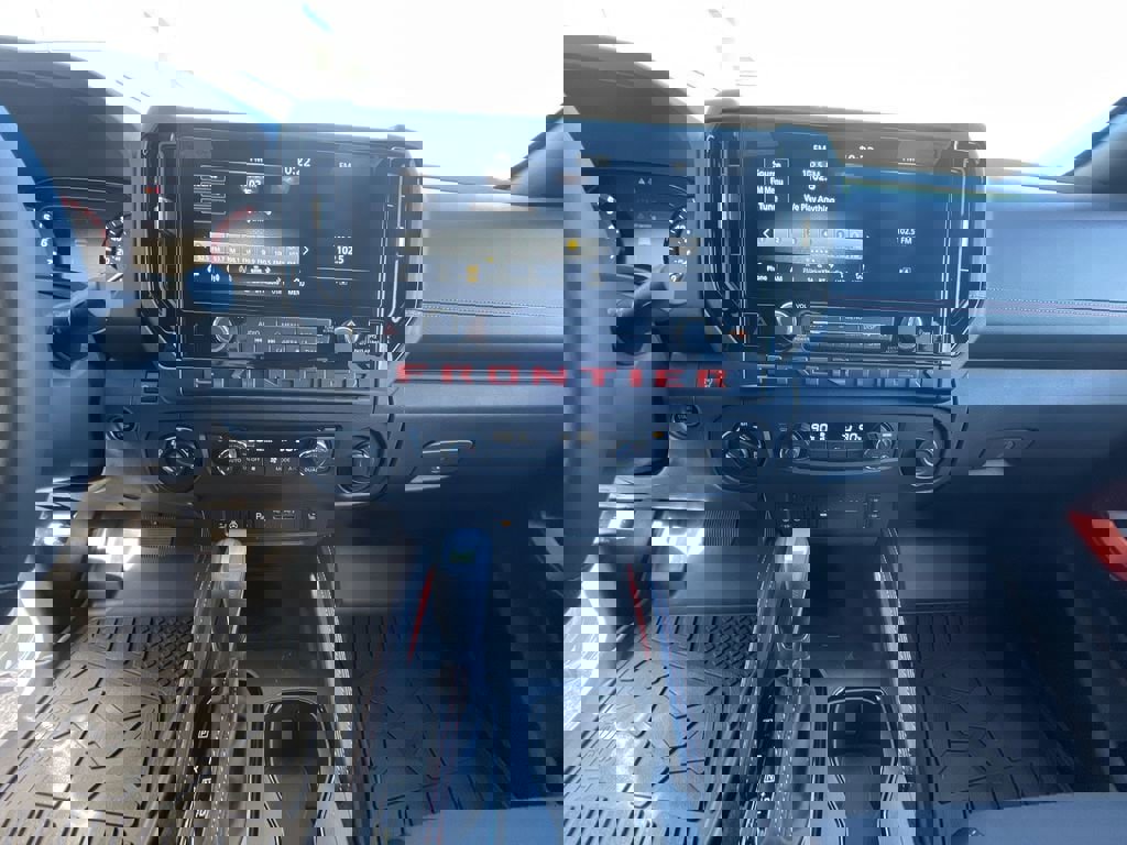 Used 2025 Nissan Frontier PRO-4X w/ Pro Convenience Package image 33