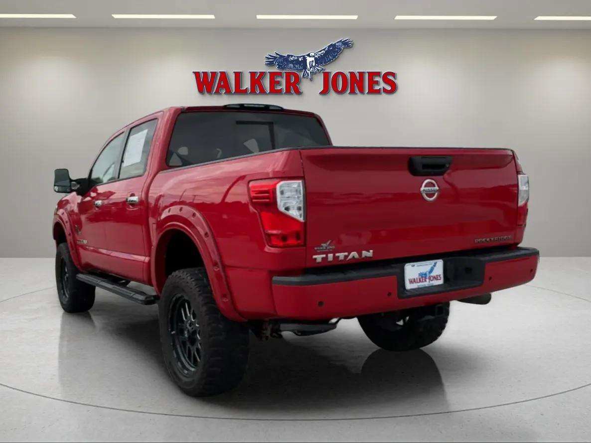 Used 2021 Nissan Titan SV w/ SV Convenience Package image 6