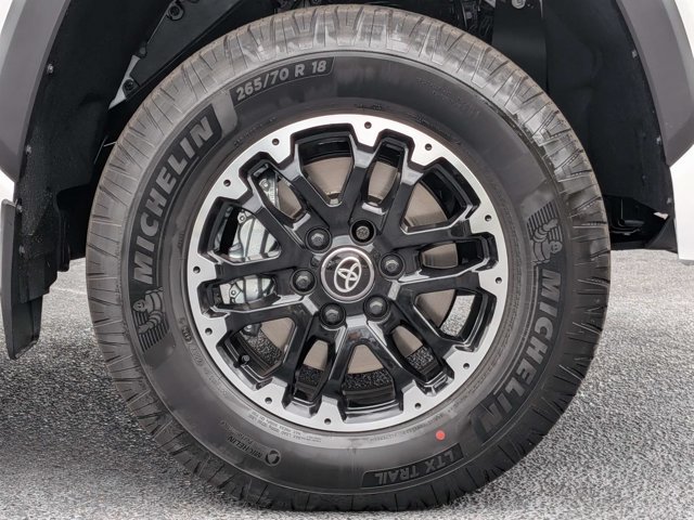New 2026 Toyota Tundra SR5 AWD/4WD image 10
