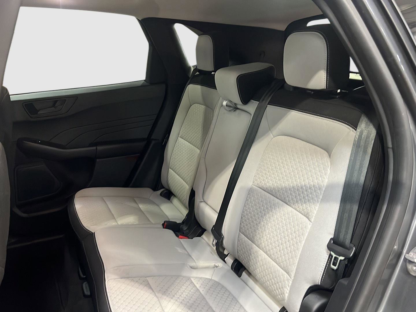 Used 2023 Ford Escape Active image 38