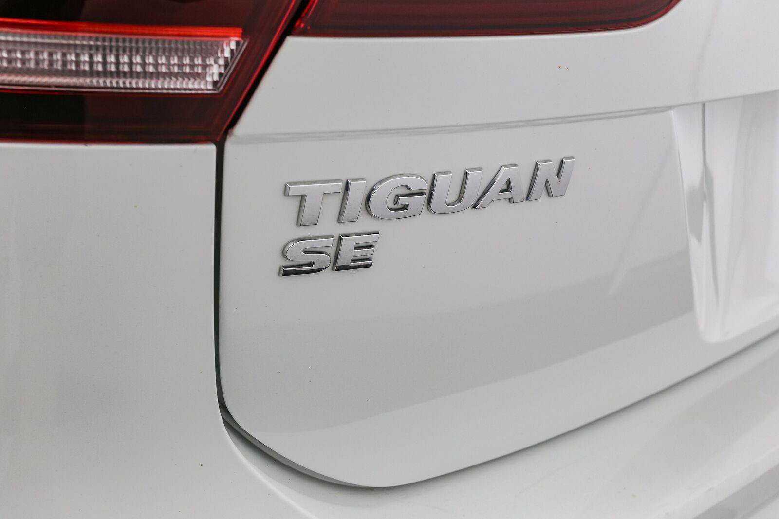 Certified 2021 Volkswagen Tiguan SE AWD/4WD image 12