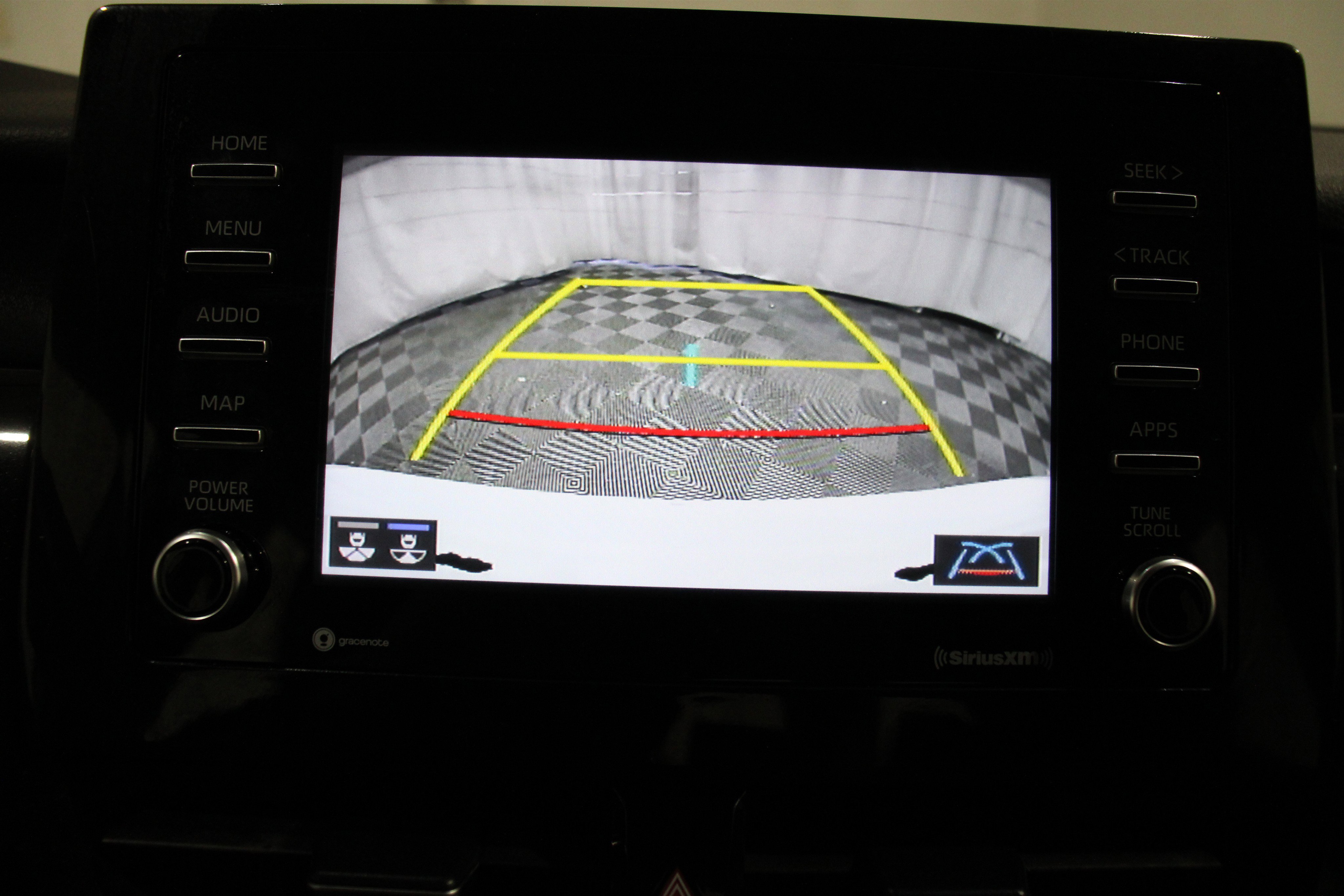 Used 2023 Toyota Camry SE image 16