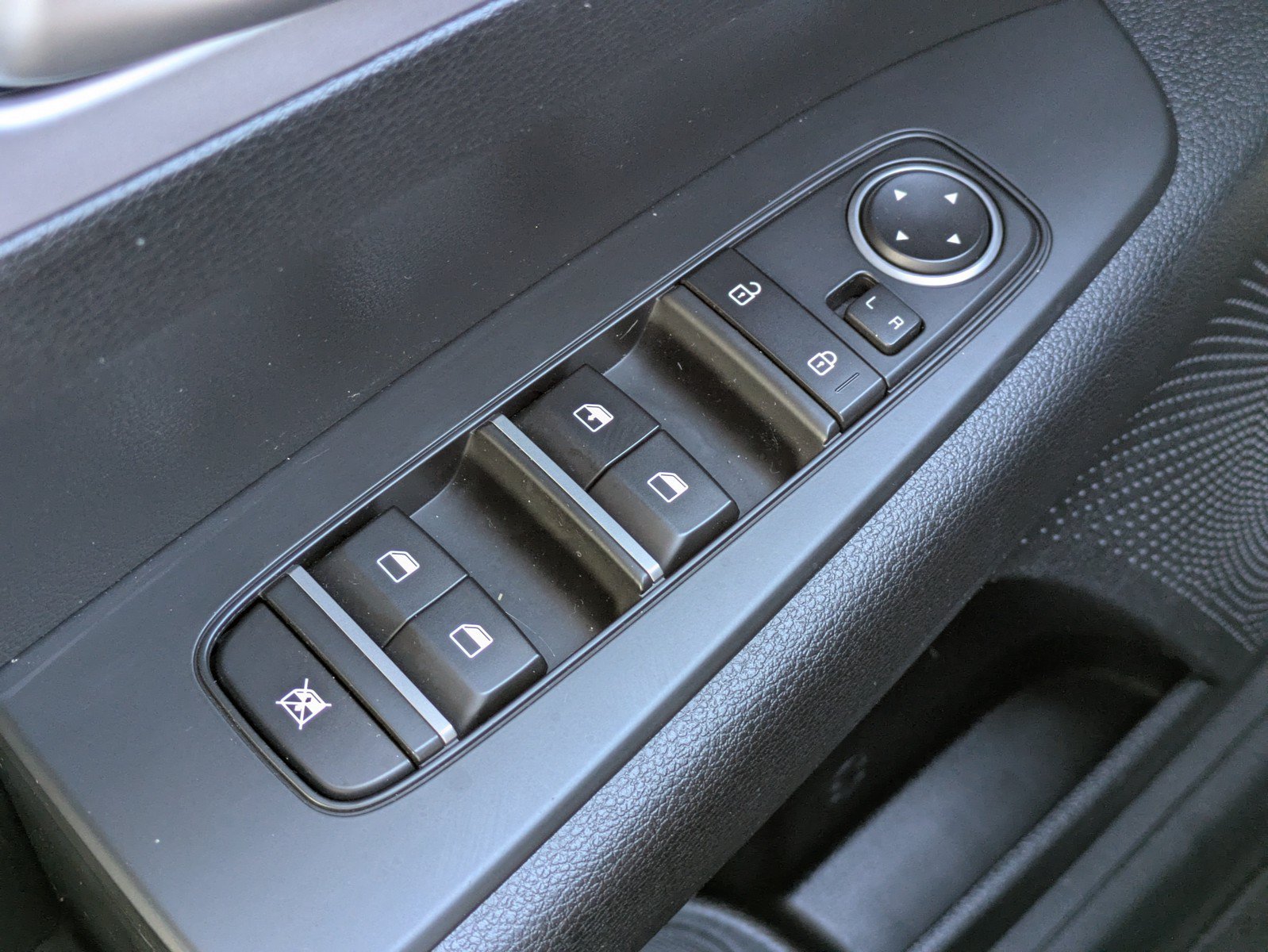 Certified 2024 Kia Forte LXS FWD image 16