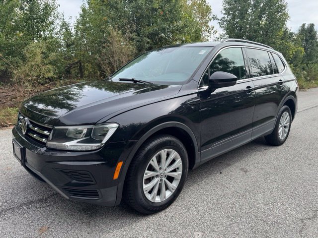 Used 2019 Volkswagen Tiguan SE w/ Panoramic Sunroof Package