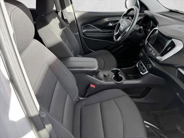 Used 2024 GMC Terrain SLE image 19