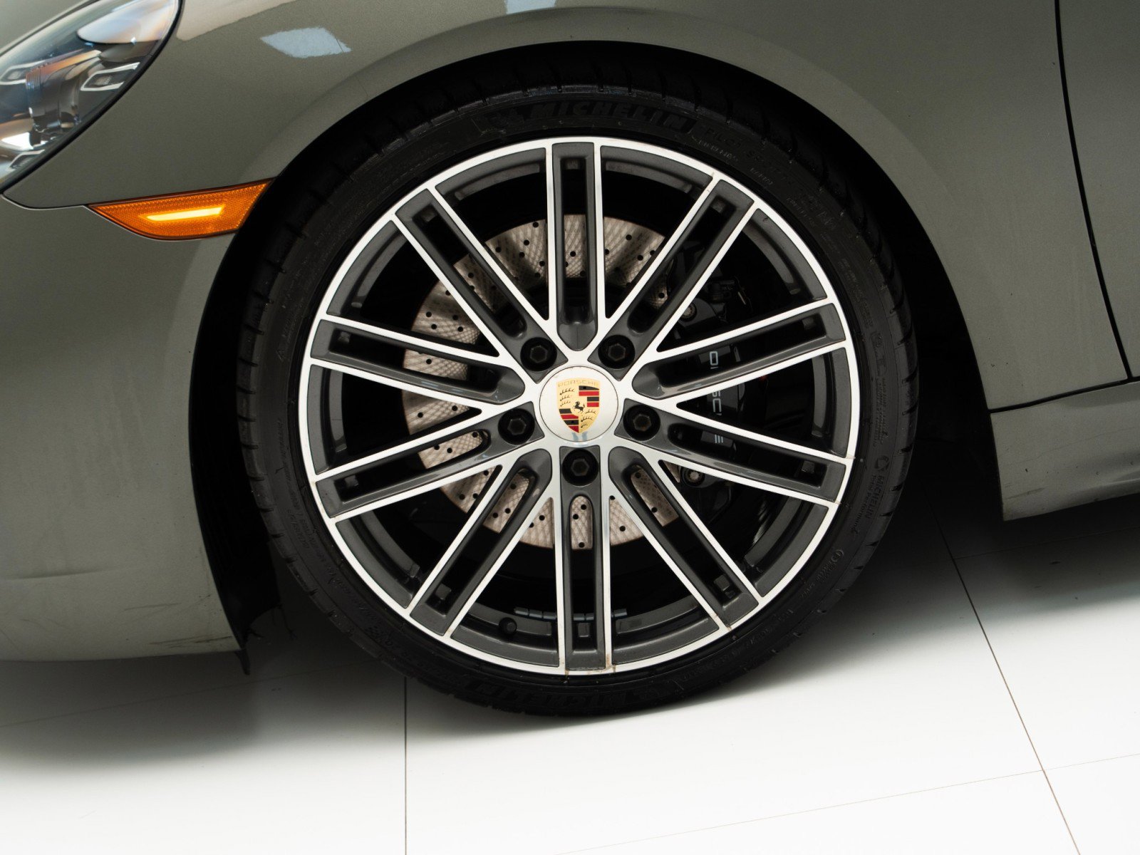 Certified 2025 Porsche 718 Cayman GTS RWD image 12