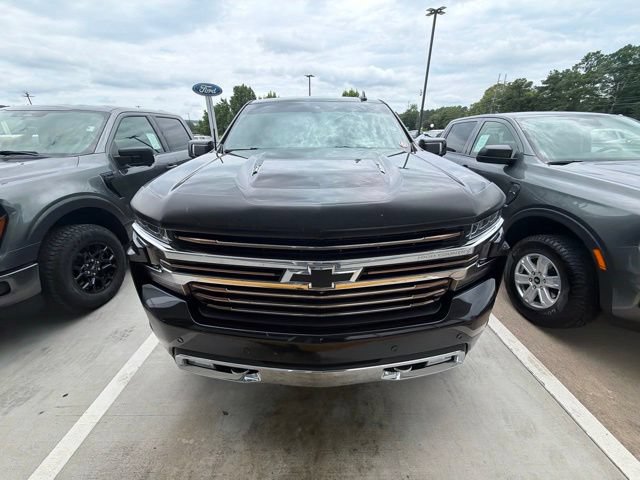 Used 2020 Chevrolet Silverado 1500 High Country w/ Technology Package AWD/4WD image 5