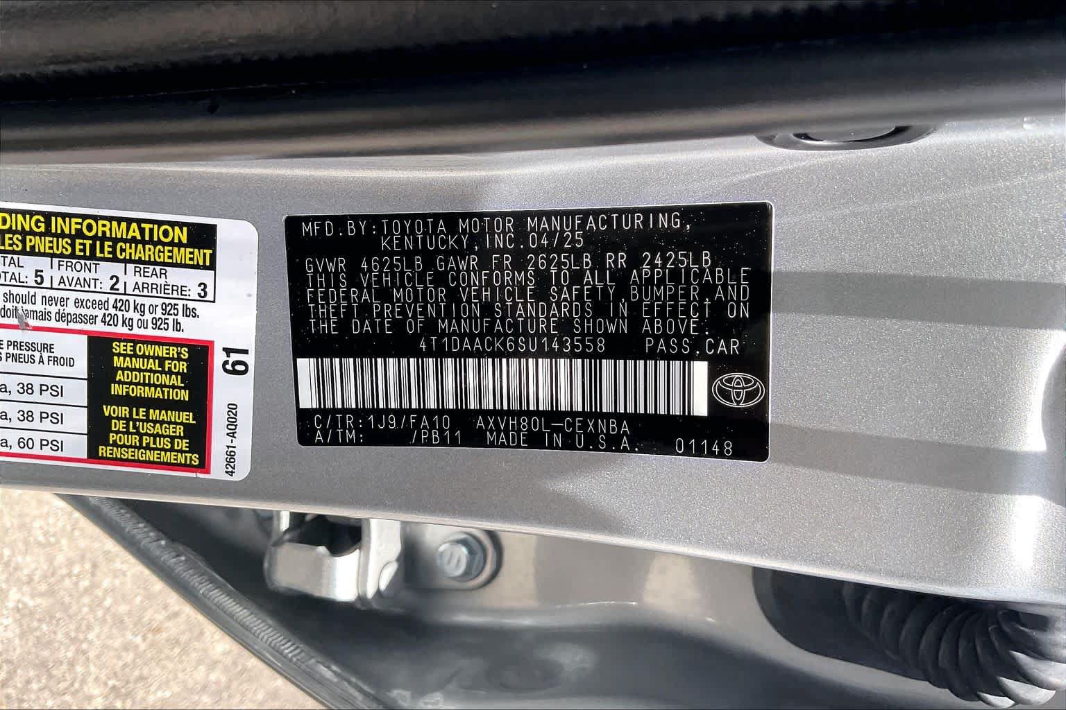 Used 2025 Toyota Camry LE w/ Convenience Package FWD image 33