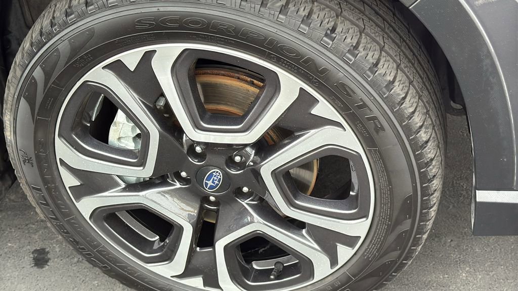 Certified 2023 Subaru Ascent Touring AWD/4WD image 10