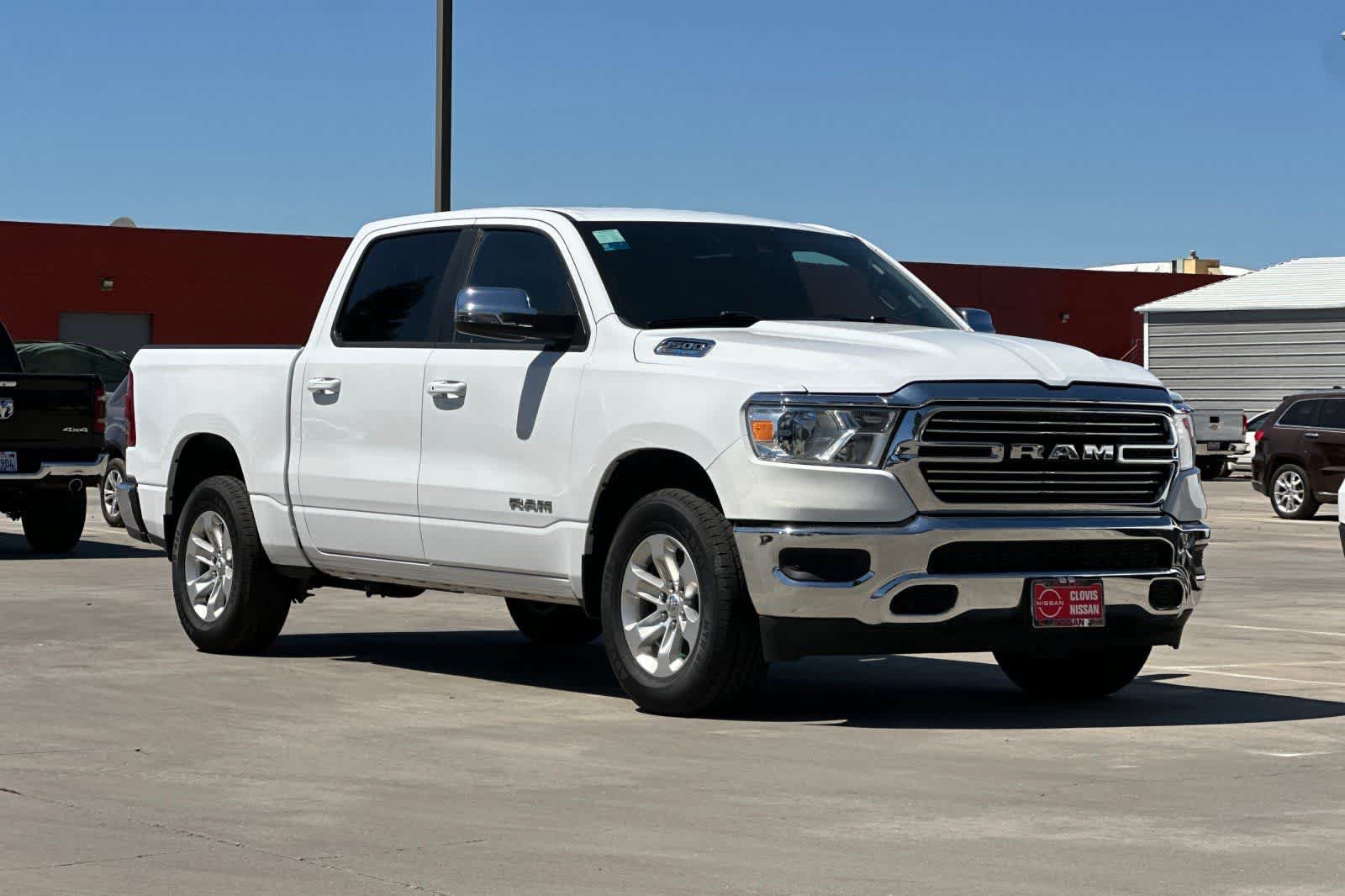Used 2024 RAM 1500 Laramie AWD/4WD image 10
