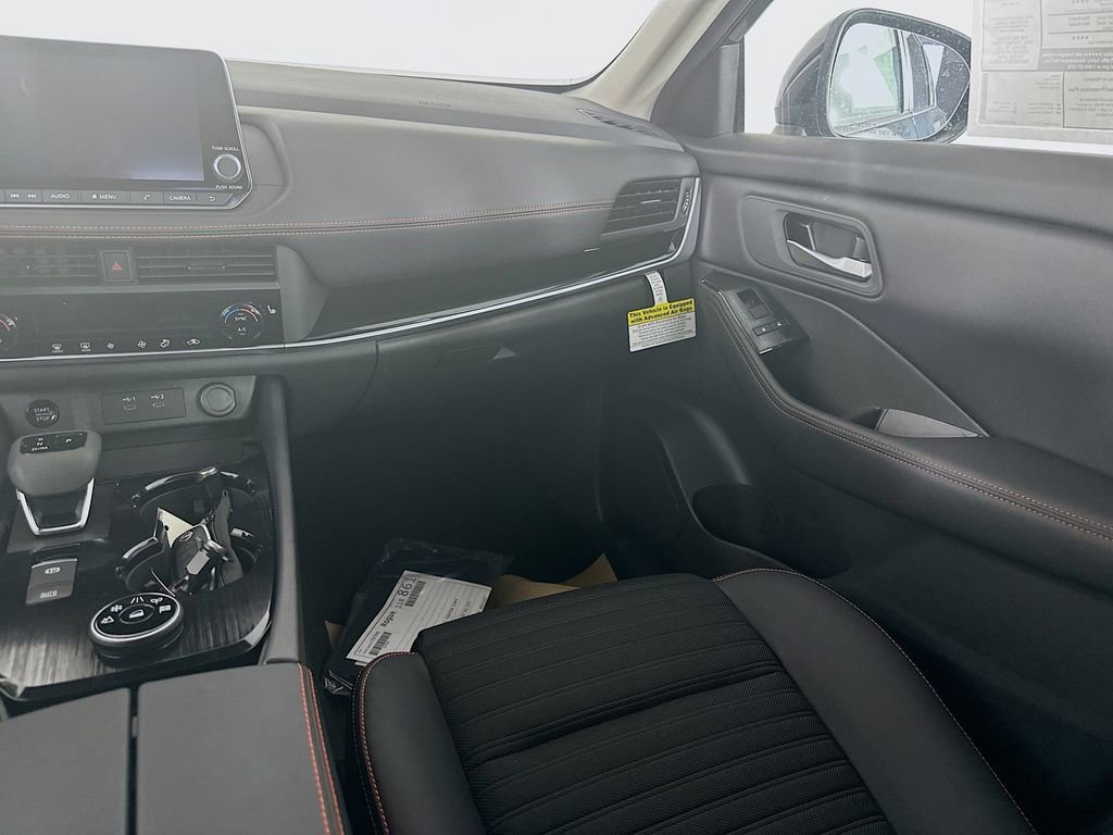New 2026 Nissan Rogue SV image 30