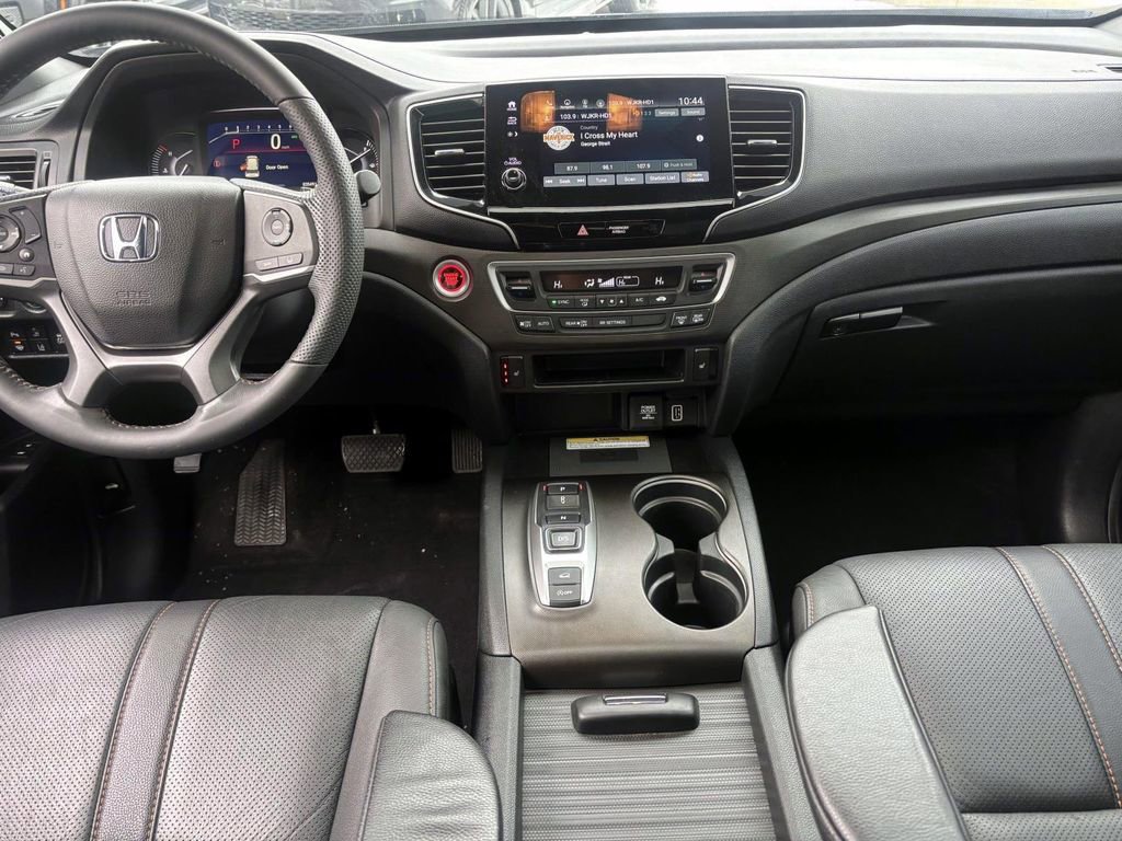 Used 2023 Honda Passport TrailSport image 30