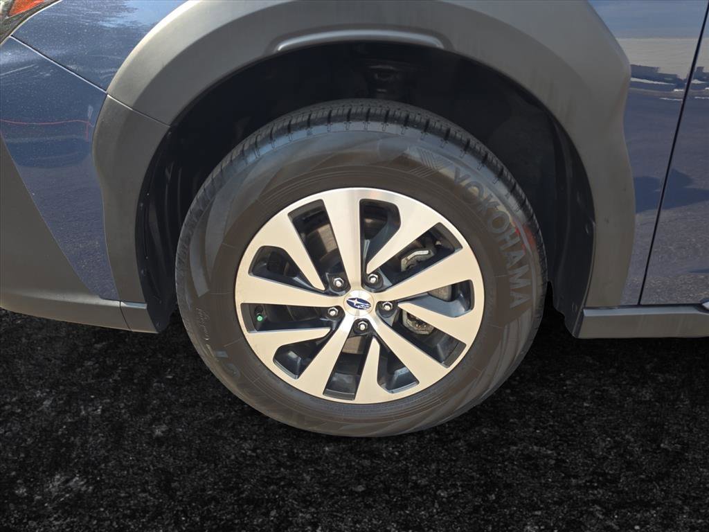 Used 2025 Subaru Outback Premium w/ Popular Package #1A image 9