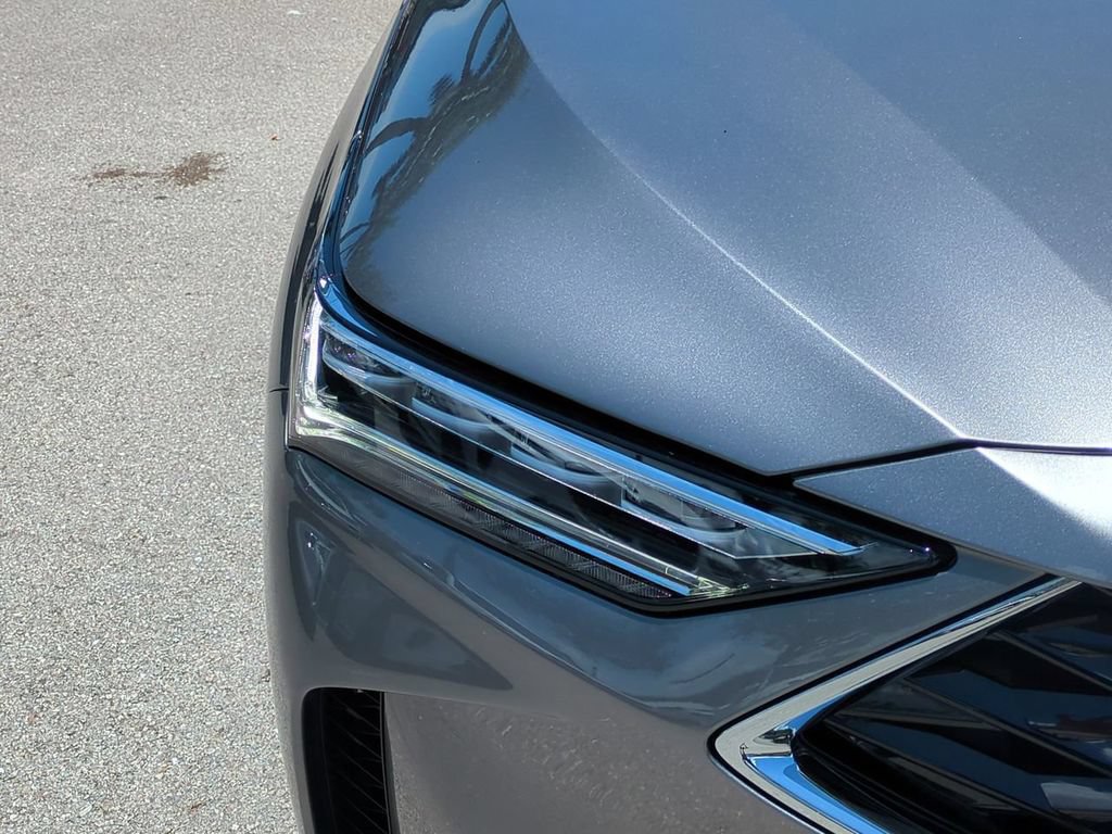 Certified 2025 Acura MDX FWD w/ Technology Package image 10