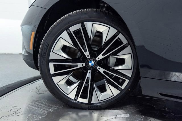 Used 2026 BMW 530i xDrive image 26