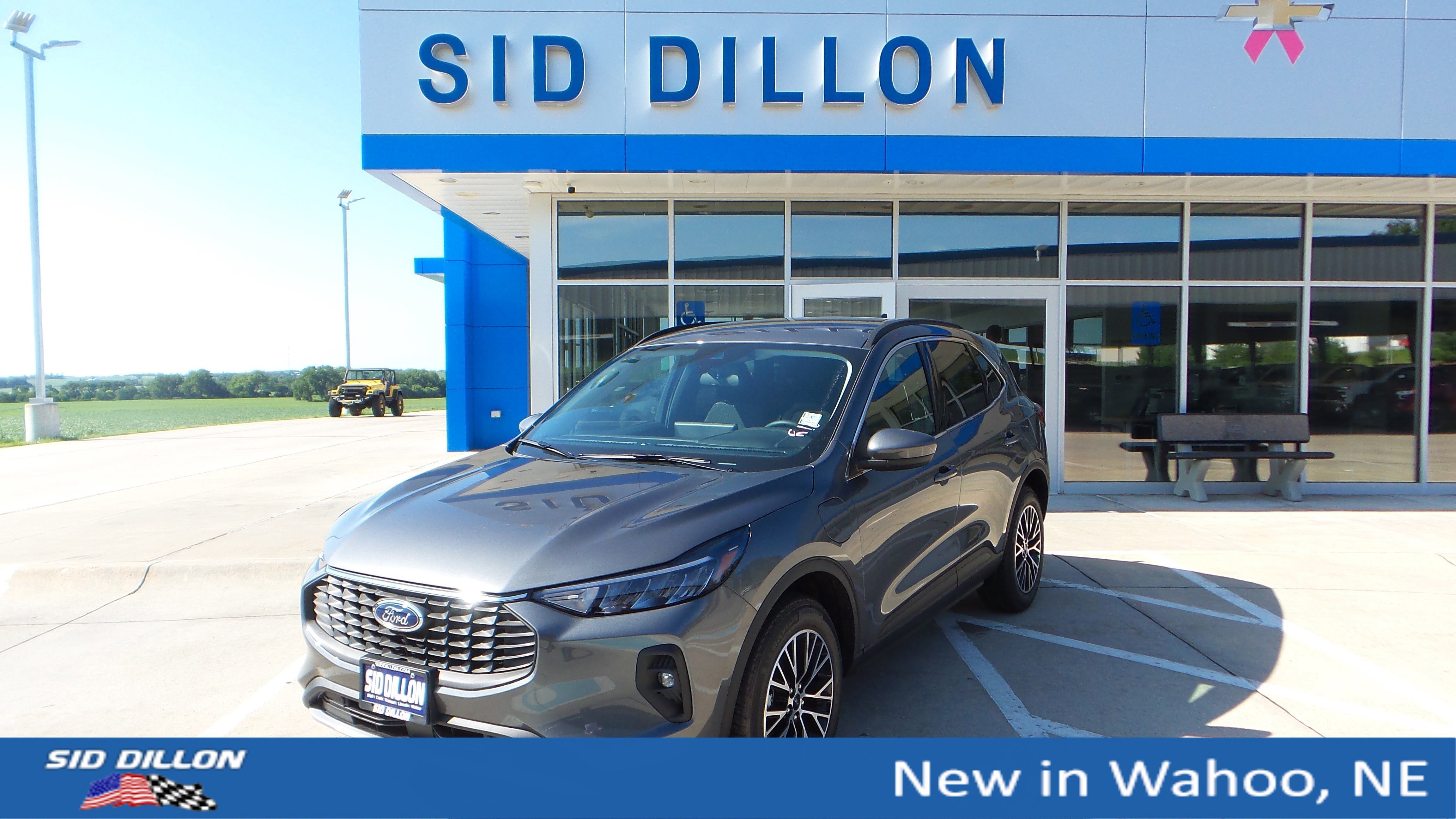 New 2025 Ford Escape SE