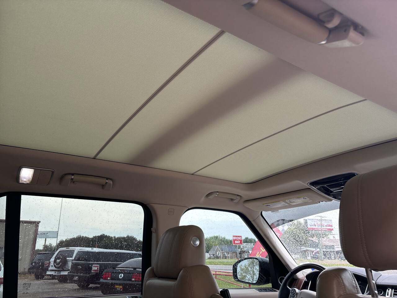 Used 2016 Land Rover Range Rover HSE image 9