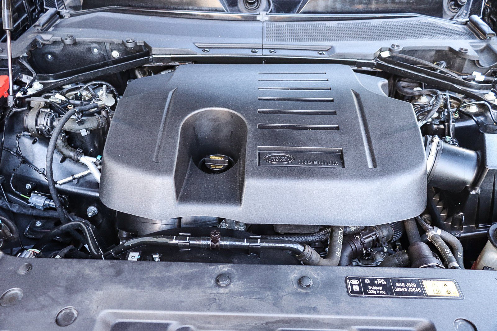 Used 2023 Land Rover Defender 110 X image 32