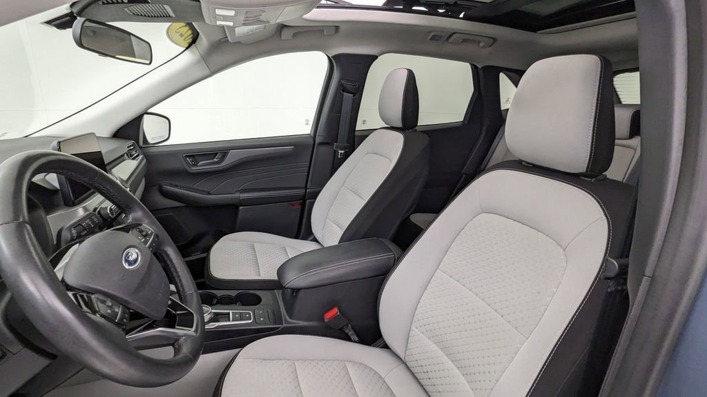 Certified 2023 Ford Escape Active image 2