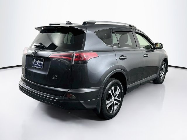 Used 2016 Toyota RAV4 LE AWD/4WD image 9