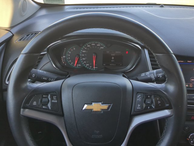 Used 2021 Chevrolet Trax LT w/ Midnight Edition FWD image 29